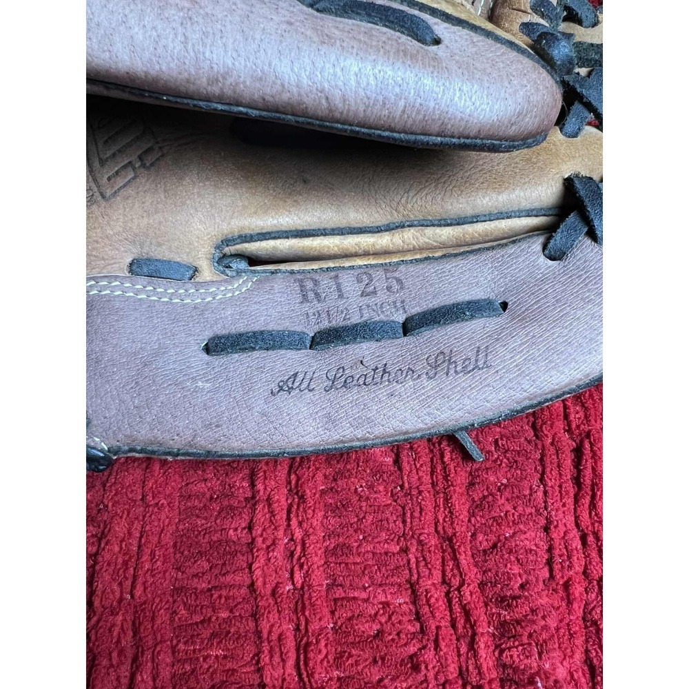 Rawlings R125 12 1/2 Renegade RHT - Picture 5 of 7